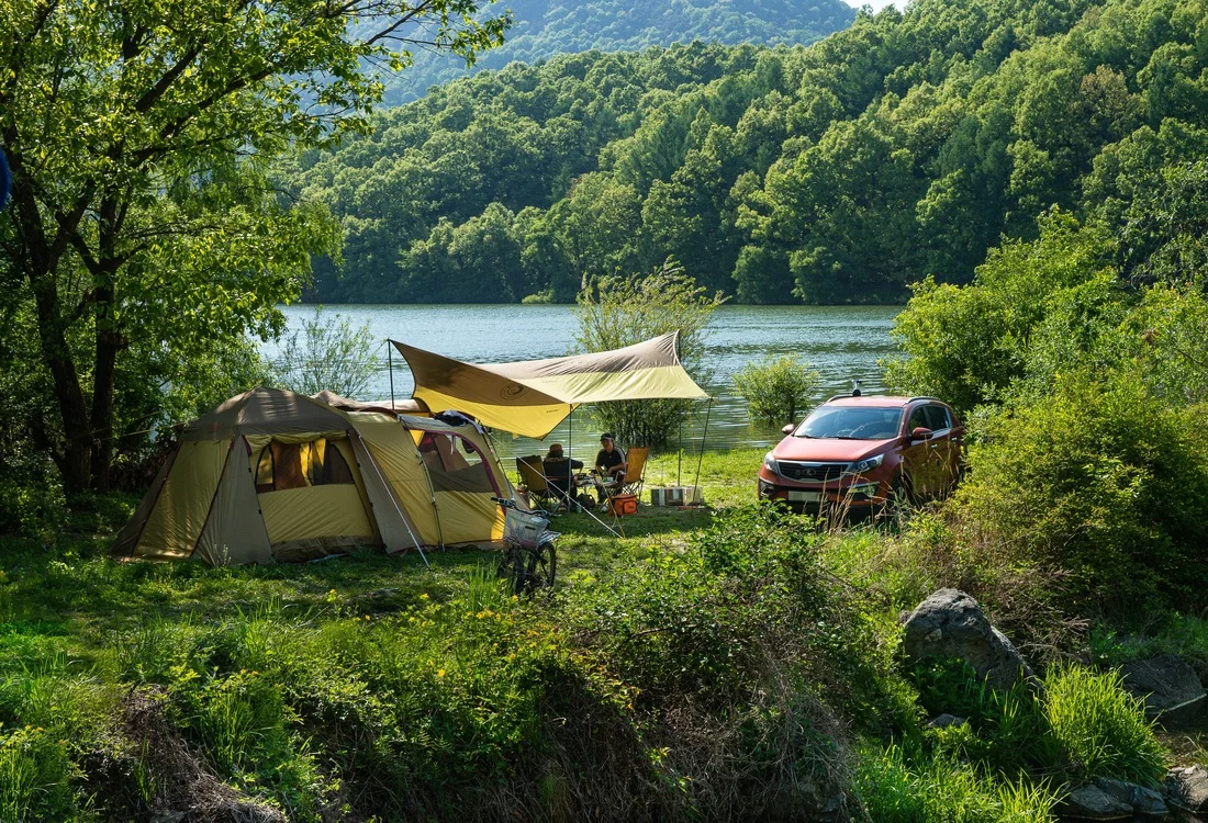 Evacuation site camping