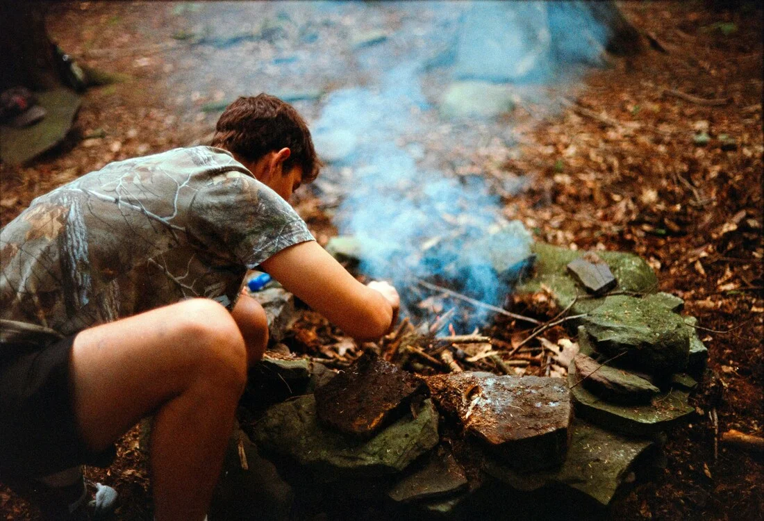 Feuer machen Anzündholz