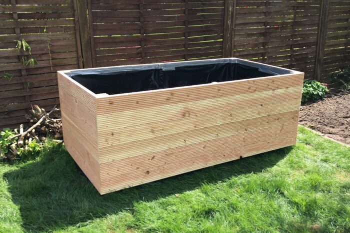 Hochbeete, Pflanzgefäße und Saatgut